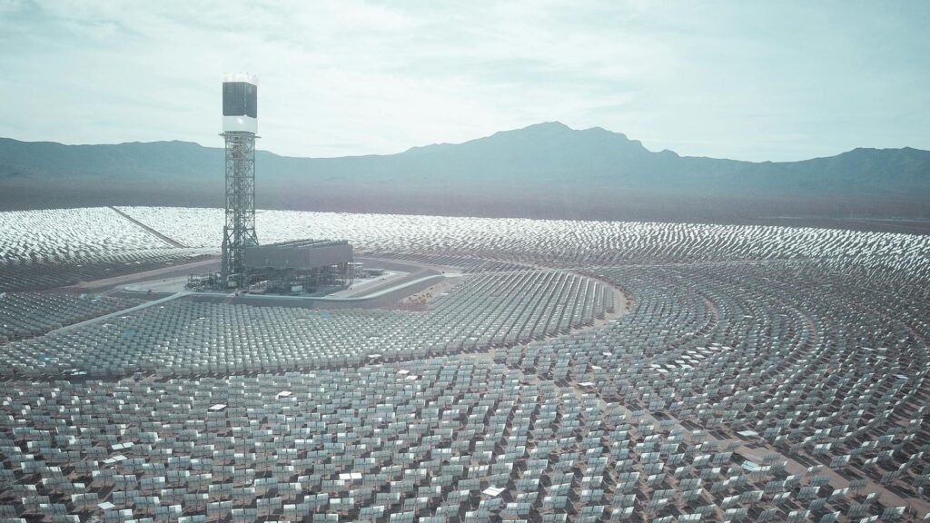 A solar farm in Nevada showcasing the state's commitment to renewable energy. — Nevada national clean energy initiatives