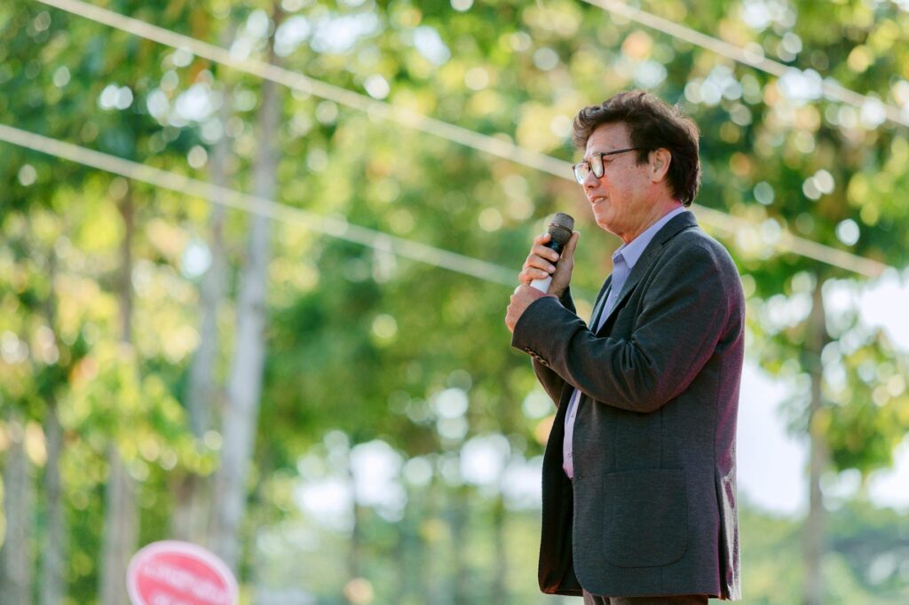 A photo of Paul speaking at a healthcare reform event — Paul For Nevada healthcare proposals