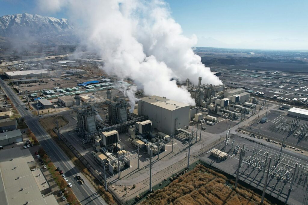 An infographic depicting Nevada's key environmental issues, with statistics on climate change impacts related to Paul For Nevada environmental policies.