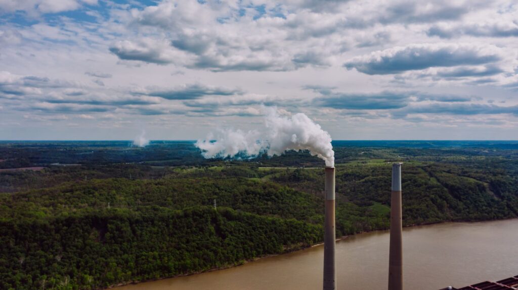 A graphic comparing hydrogen and natural gas emissions. — hydrogen vs natural gas