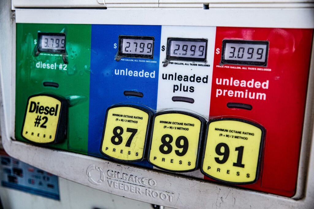 A map comparing gasoline prices across neighboring states. — nevada gas prices