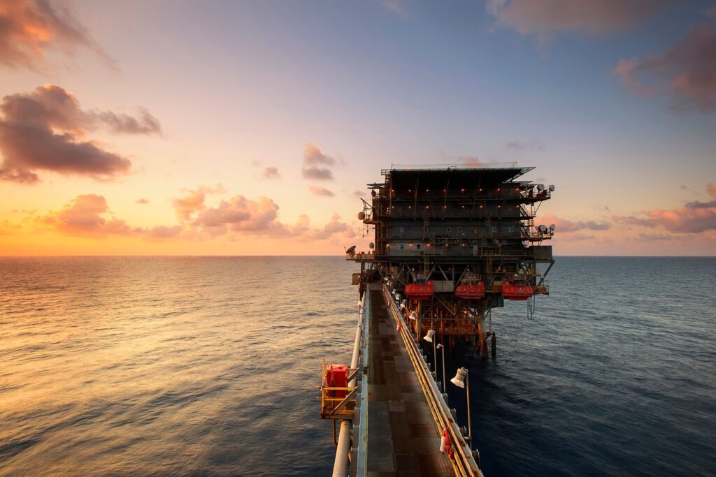 A visual of automated oil and gas drilling operations enhanced by AI. — ai in energy industry