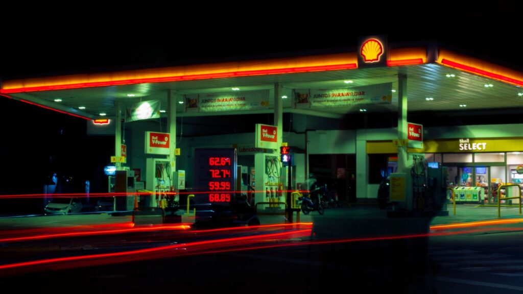 An infographic illustrating the factors influencing petroleum pricing.