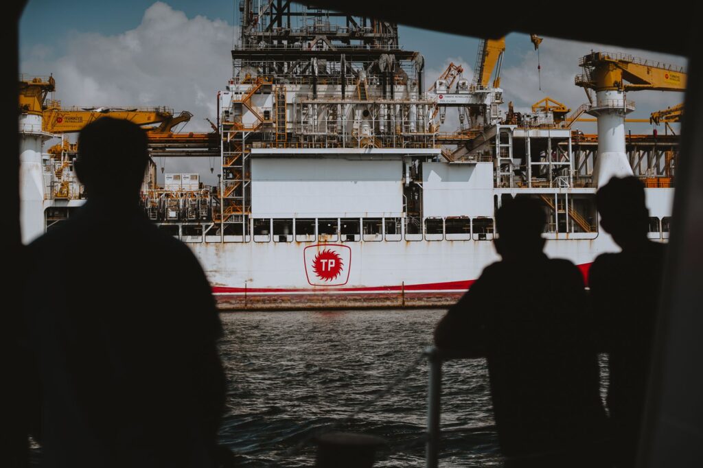 Images of workers in the petroleum industry, showcasing diverse energy jobs. — petroleum industry nevada