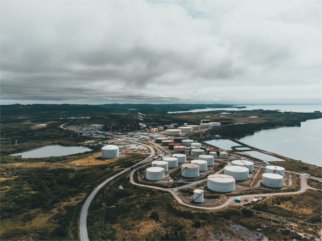 Infographic on the economic impact of LNG fuel exports — lng western united states