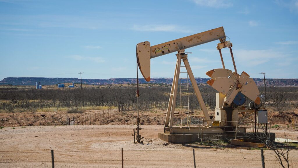 Visual representation of environmental concerns related to oil extraction in Nevada. — nevada oil history