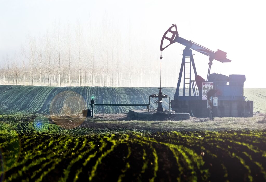 A comparison chart of traditional vs. automated oil extraction methods — ai in oil and gas