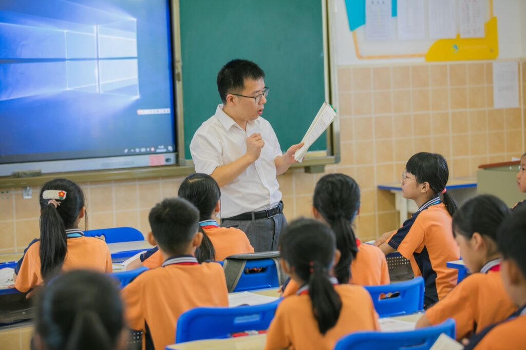 A photo of a teacher training session that reflects Paul's proposals for education. — Paul education plan Nevada